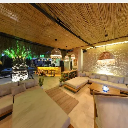 Alacati Aura 2* Alaçatı