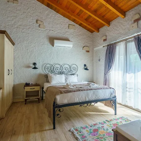 Hotell Alacati Aura 2*
