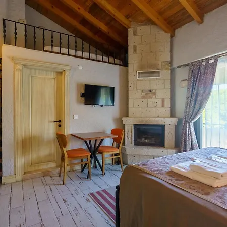 Alacati Aura Hotell 2*